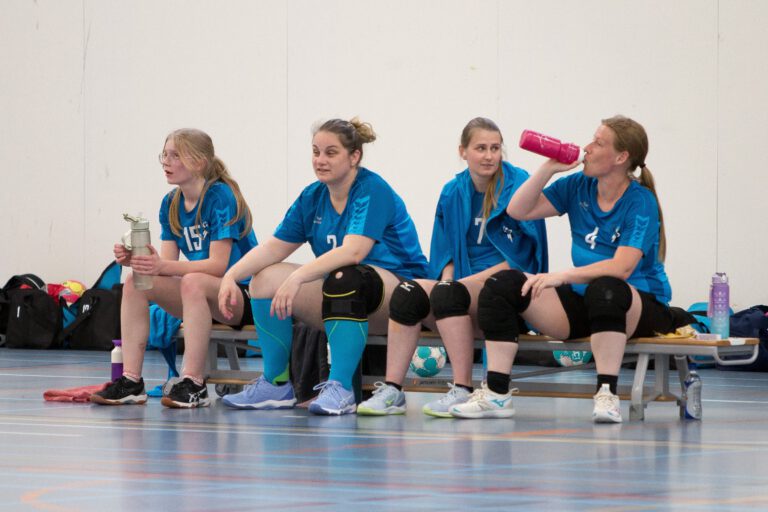 Dames 1 HVB Handbalvereniging Bommelerwaard wedstrijd 5